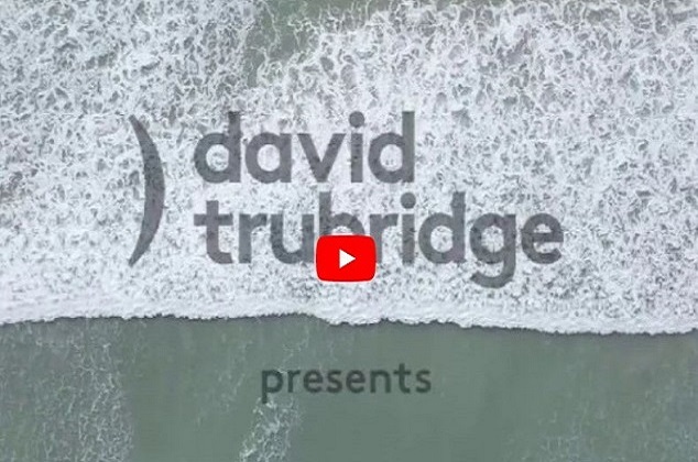 Entdecken Sie einzigartige Leuchten von David Trubridge in modernem Design Stilvolle Leuchten aus Holz und Echtholzfurnier - Video ansehen