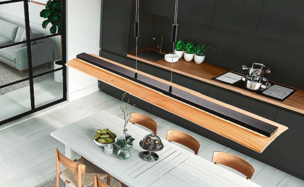 Natur pur Pendellampe aus der Shine Wood Kollektion Elegante LED-Pendelleuchte aus Eichenholz mit CCT und dimmbar