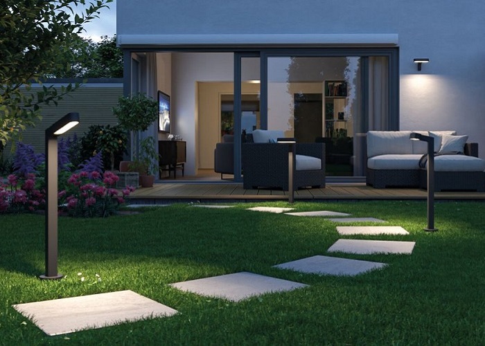 Optimale Outdoor Ausleuchtung mit der Leuchten-Serie Ito aus dem Plug & Shine