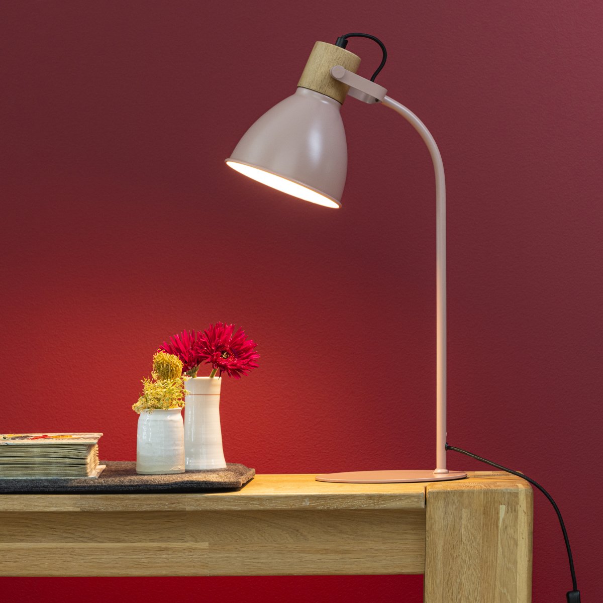 Brilliant AG Leuchten 94555-04 Erena Tischleuchte 52cm hellrosa