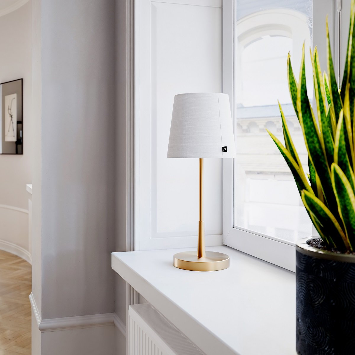 By Ryd�ns 4002730-6501 Lumi 48 Tischleuchte gold wei�