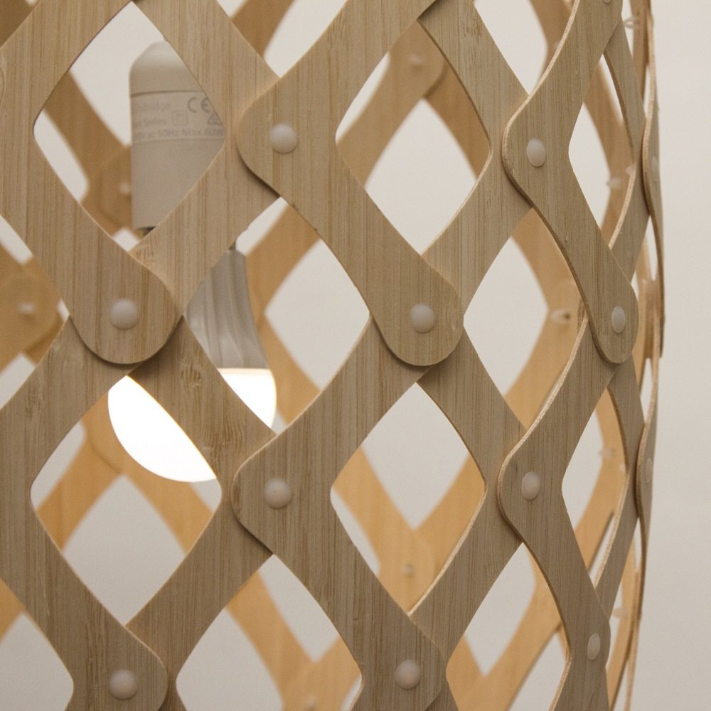 David Trubridge Hinaki Pendelleuchte 50 cm bambus > Leuchten & Lampen