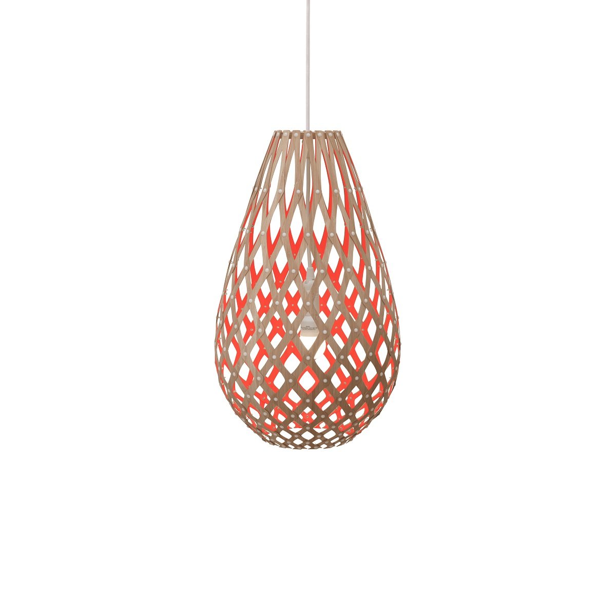 David Trubridge Koura Pendelleuchte 75 cm rot
